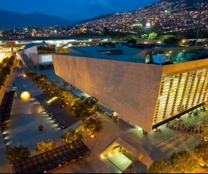 Casa de la Música Fuente flickr com Usuario Guia de Viajes Oficial de Medellín1